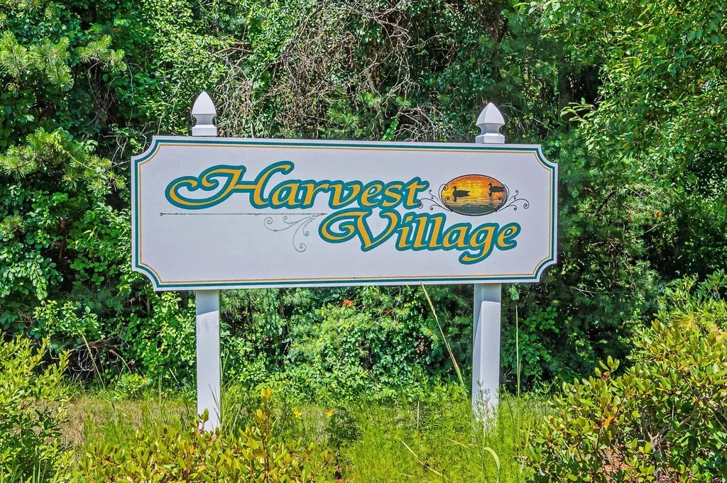 30 Rainbow Drive Londonderry NH 03053