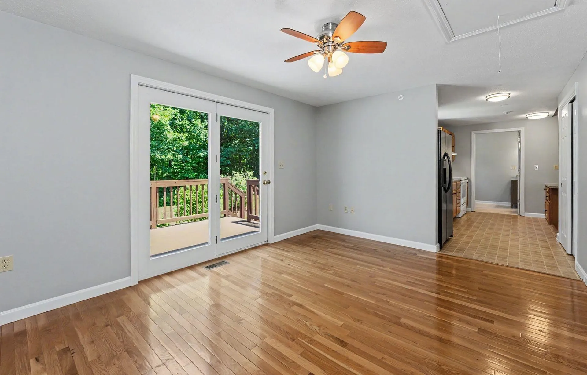 30 Rainbow Drive Londonderry NH 03053
