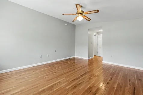 30 Rainbow Drive Londonderry NH 03053