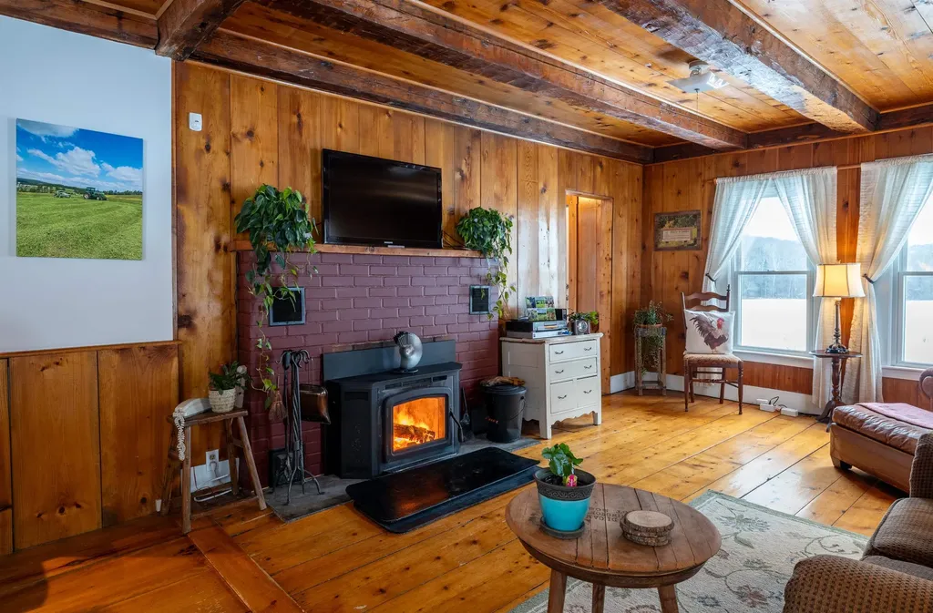 183 Morrie Road Washington VT 05675