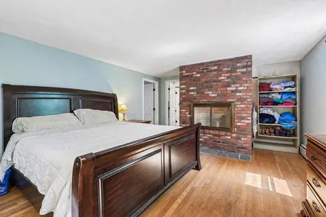 240 Wash Pond Road Hampstead NH 03841