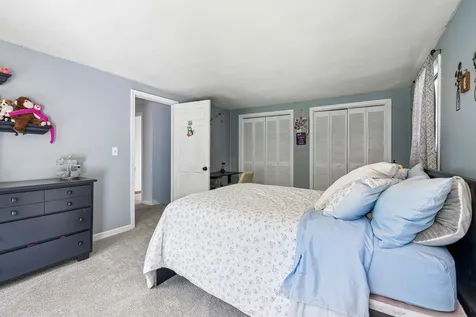 240 Wash Pond Road Hampstead NH 03841
