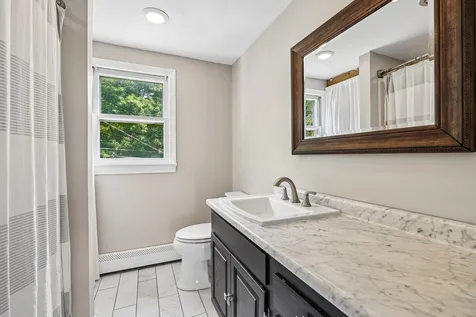 240 Wash Pond Road Hampstead NH 03841
