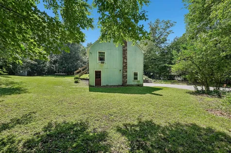 240 Wash Pond Road Hampstead NH 03841