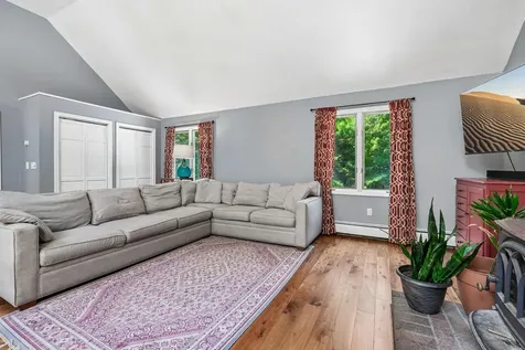 240 Wash Pond Road Hampstead NH 03841