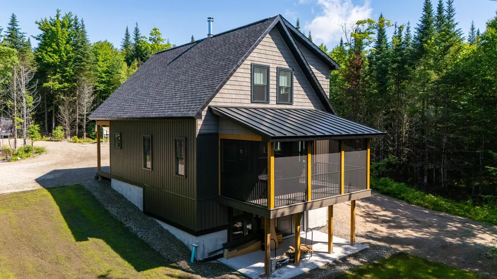 131 Mountain View Road Stark NH 03582