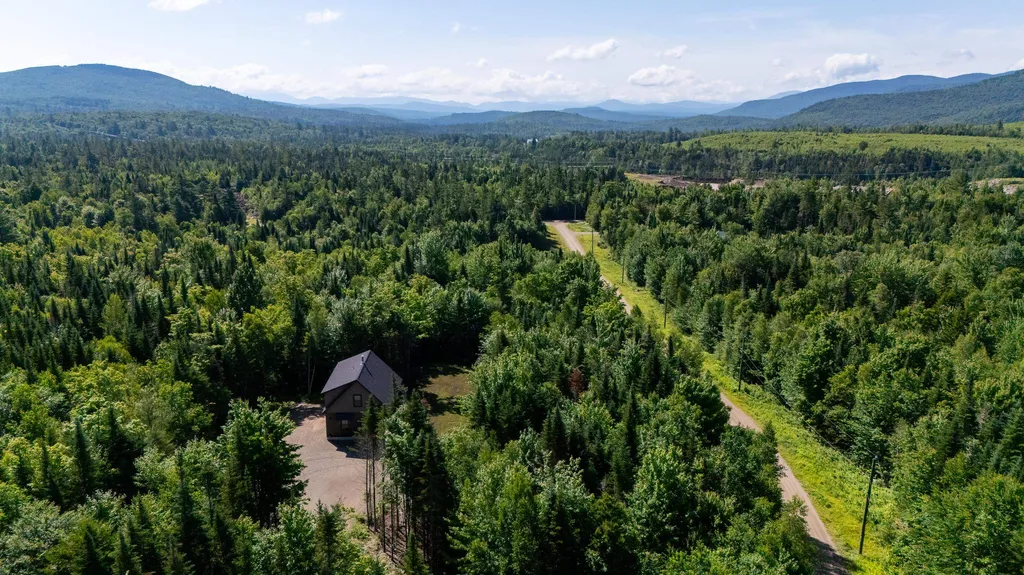 131 Mountain View Road Stark NH 03582