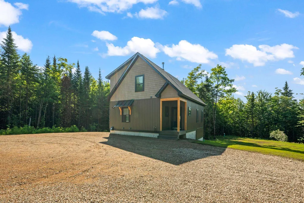 131 Mountain View Road Stark NH 03582