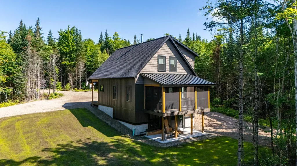 131 Mountain View Road Stark NH 03582