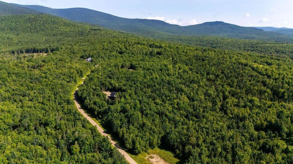 131 Mountain View Road Stark NH 03582
