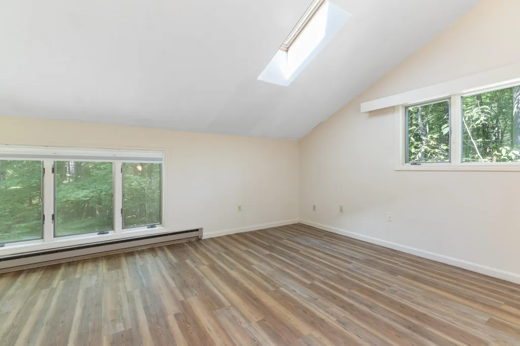 9 Evergreen Lane Brattleboro VT 05301