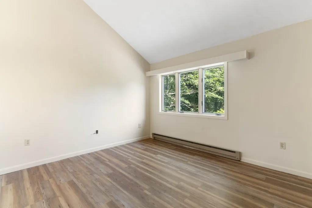 9 Evergreen Lane Brattleboro VT 05301
