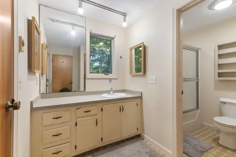 9 Evergreen Lane Brattleboro VT 05301