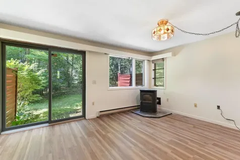 9 Evergreen Lane Brattleboro VT 05301
