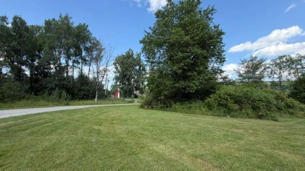 6053 Vt 100 Road Hyde Park VT 05655
