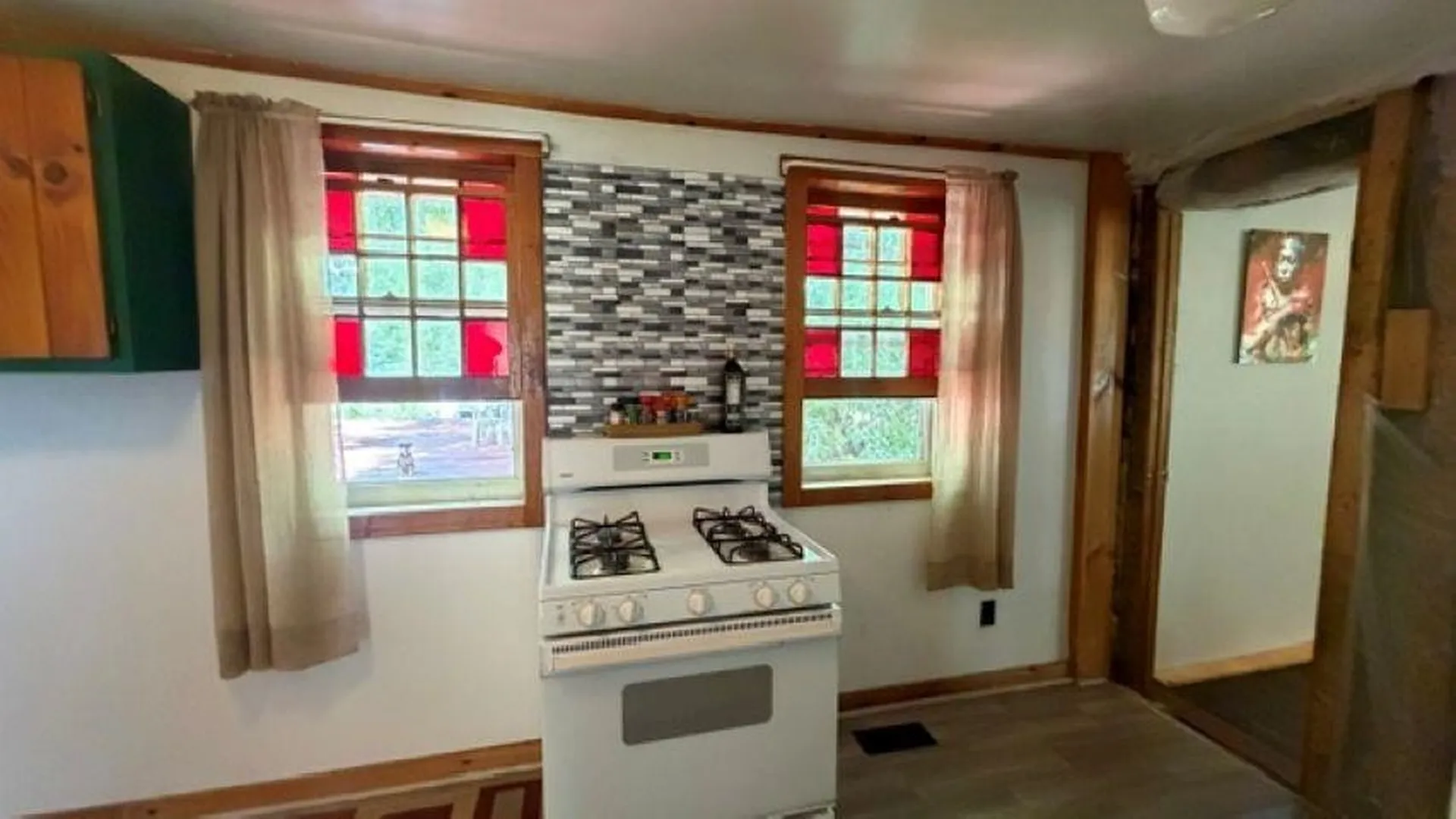 6053 Vt 100 Road Hyde Park VT 05655