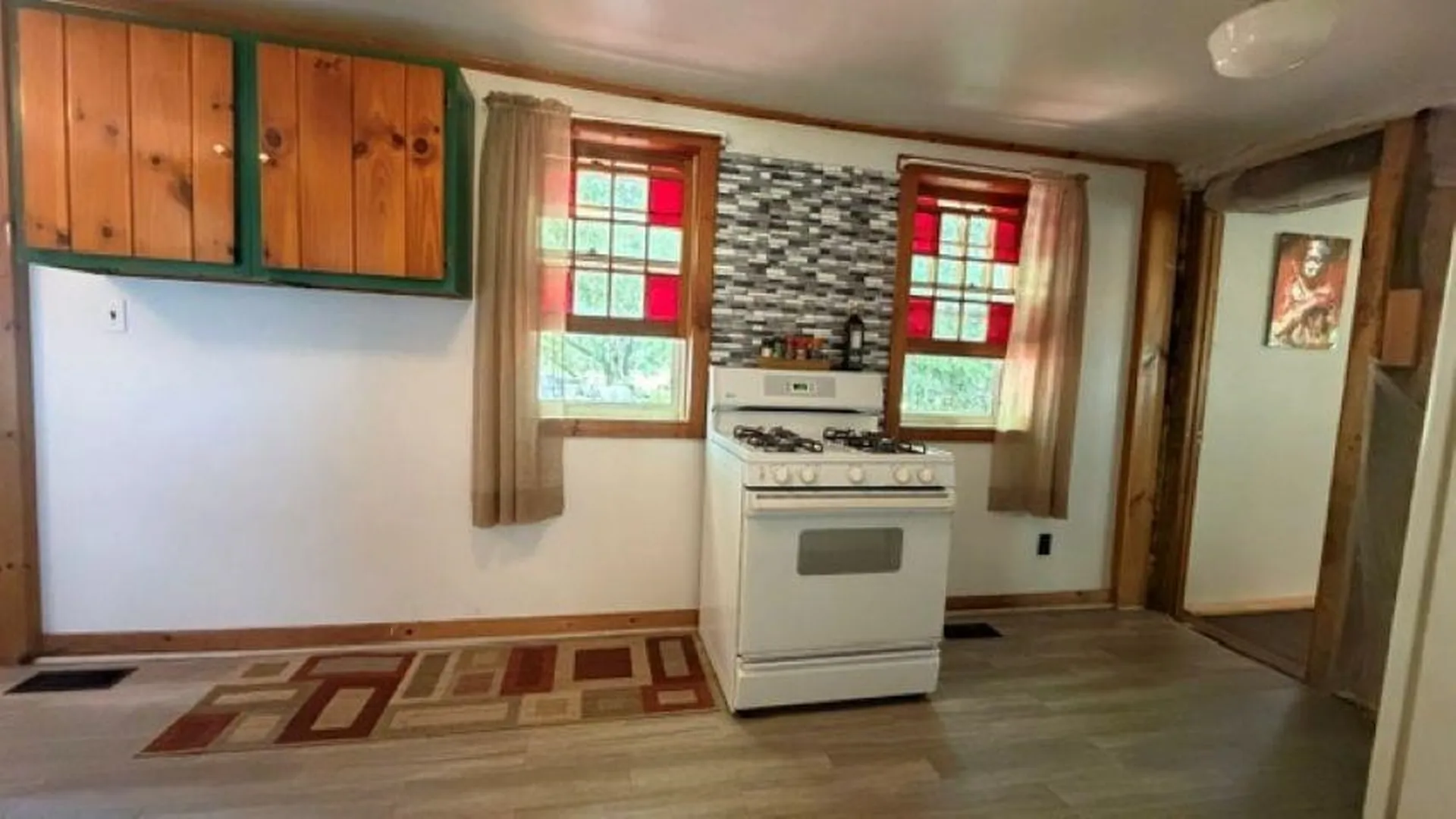 6053 Vt 100 Road Hyde Park VT 05655