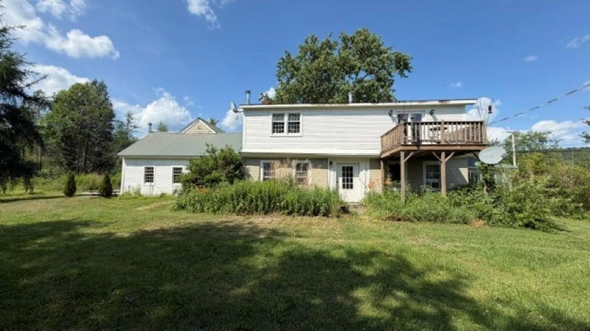 6053 Vt 100 Road Hyde Park VT 05655