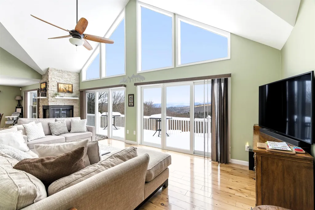 87 Glade Circle Campton NH 03223