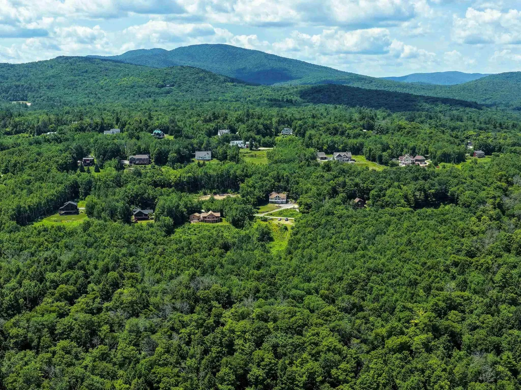 87 Glade Circle Campton NH 03223
