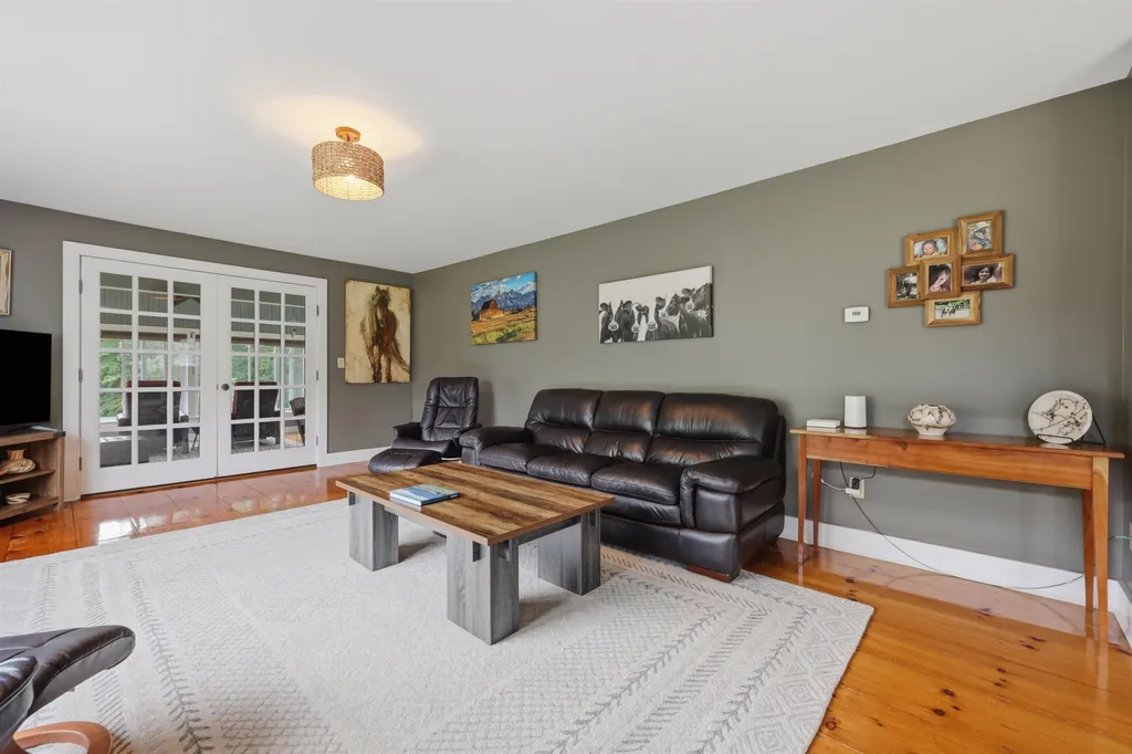 72 Old Northfield Road Hinsdale NH 03451