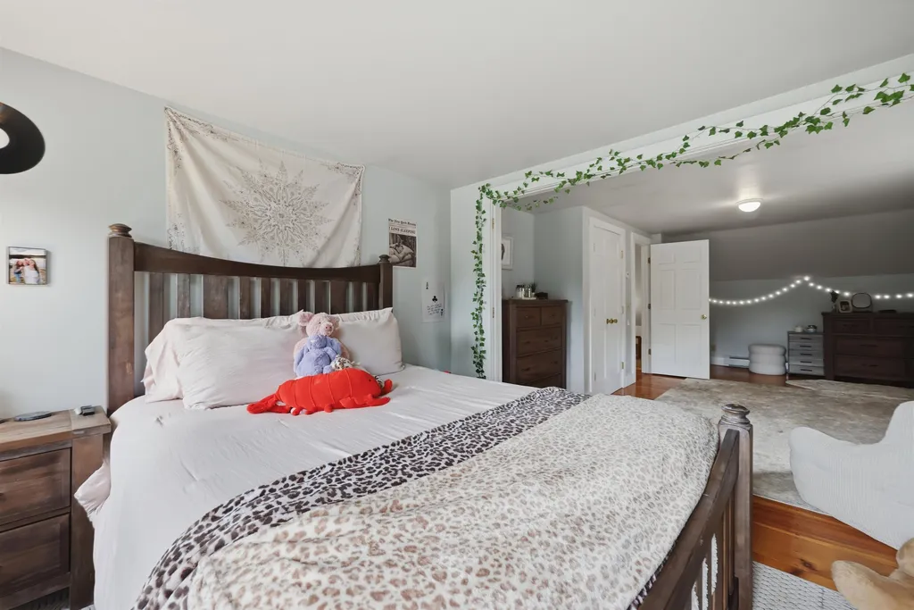 72 Old Northfield Road Hinsdale NH 03451