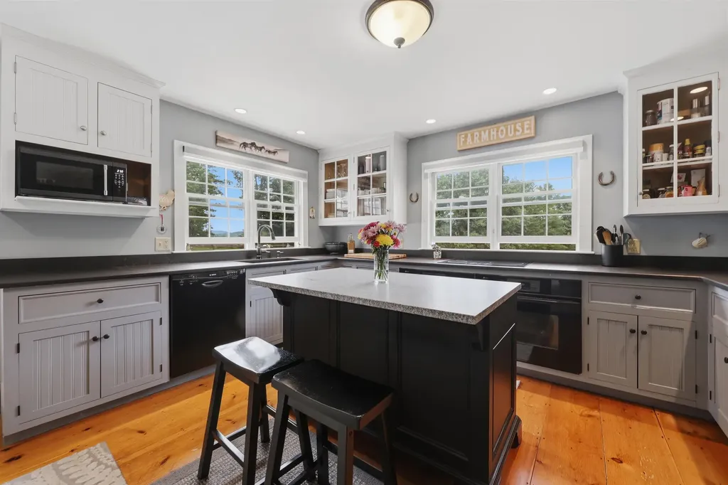 72 Old Northfield Road Hinsdale NH 03451