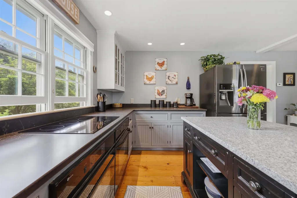 72 Old Northfield Road Hinsdale NH 03451
