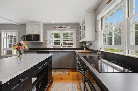 72 Old Northfield Road Hinsdale NH 03451