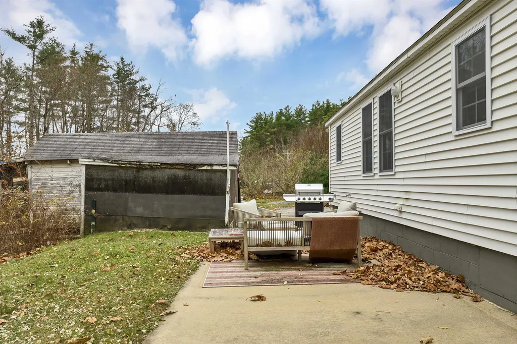 67 Varney Road Wolfeboro NH 03894