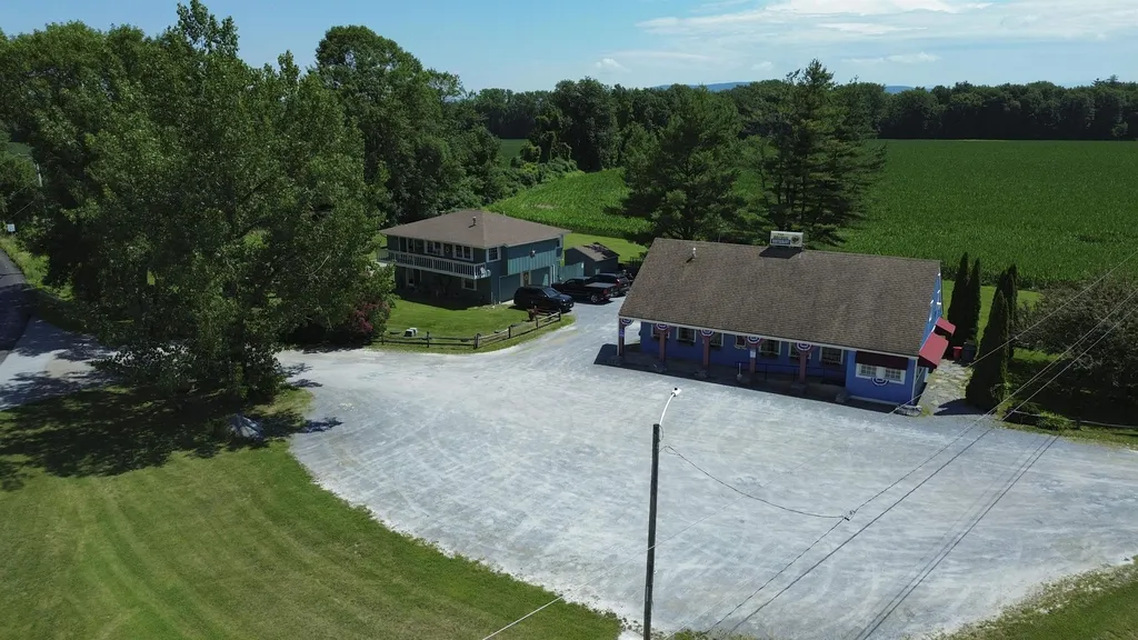 8013 Vt-17 Route Addison VT 05491
