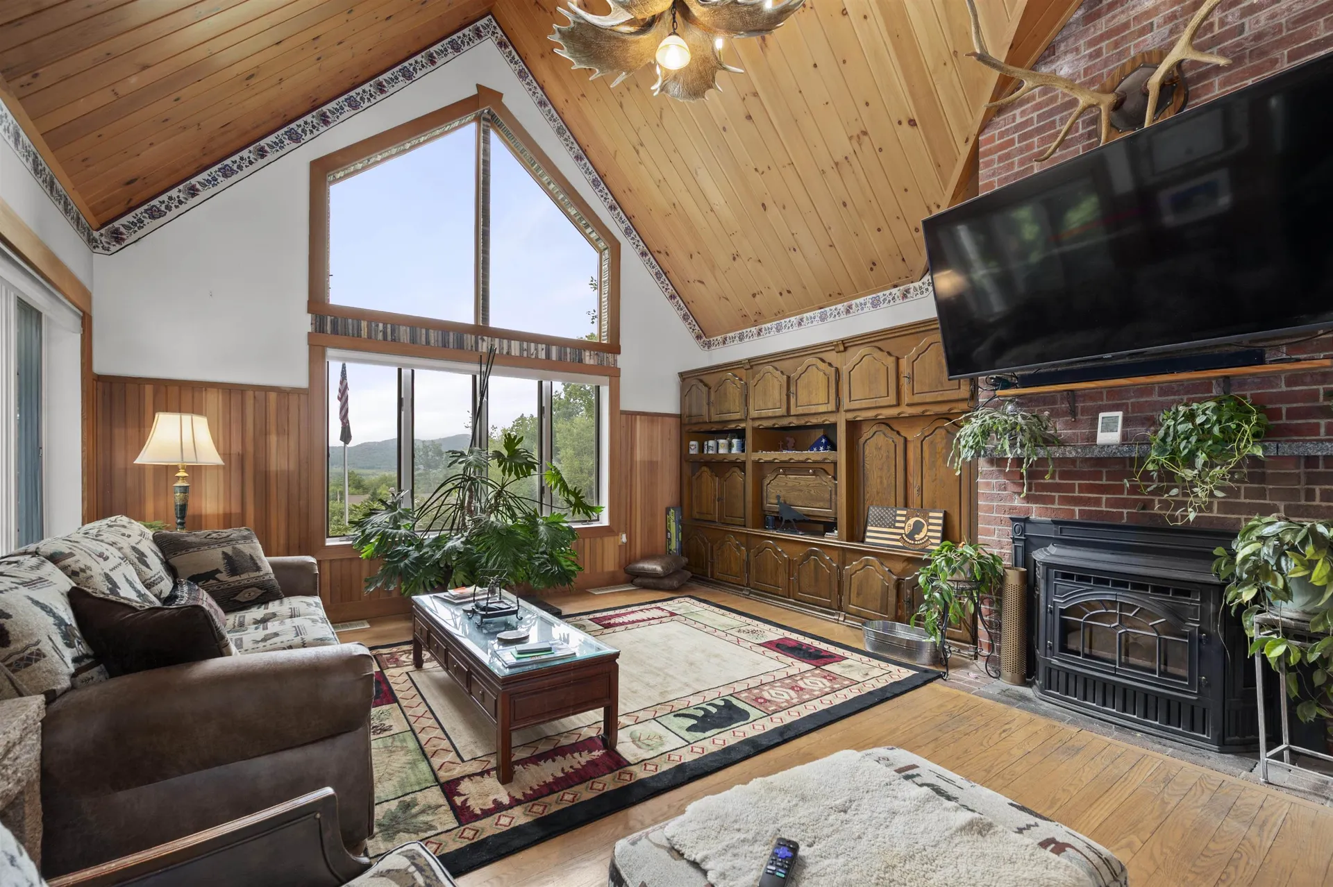 28 Mccoy Court Campton NH 03223