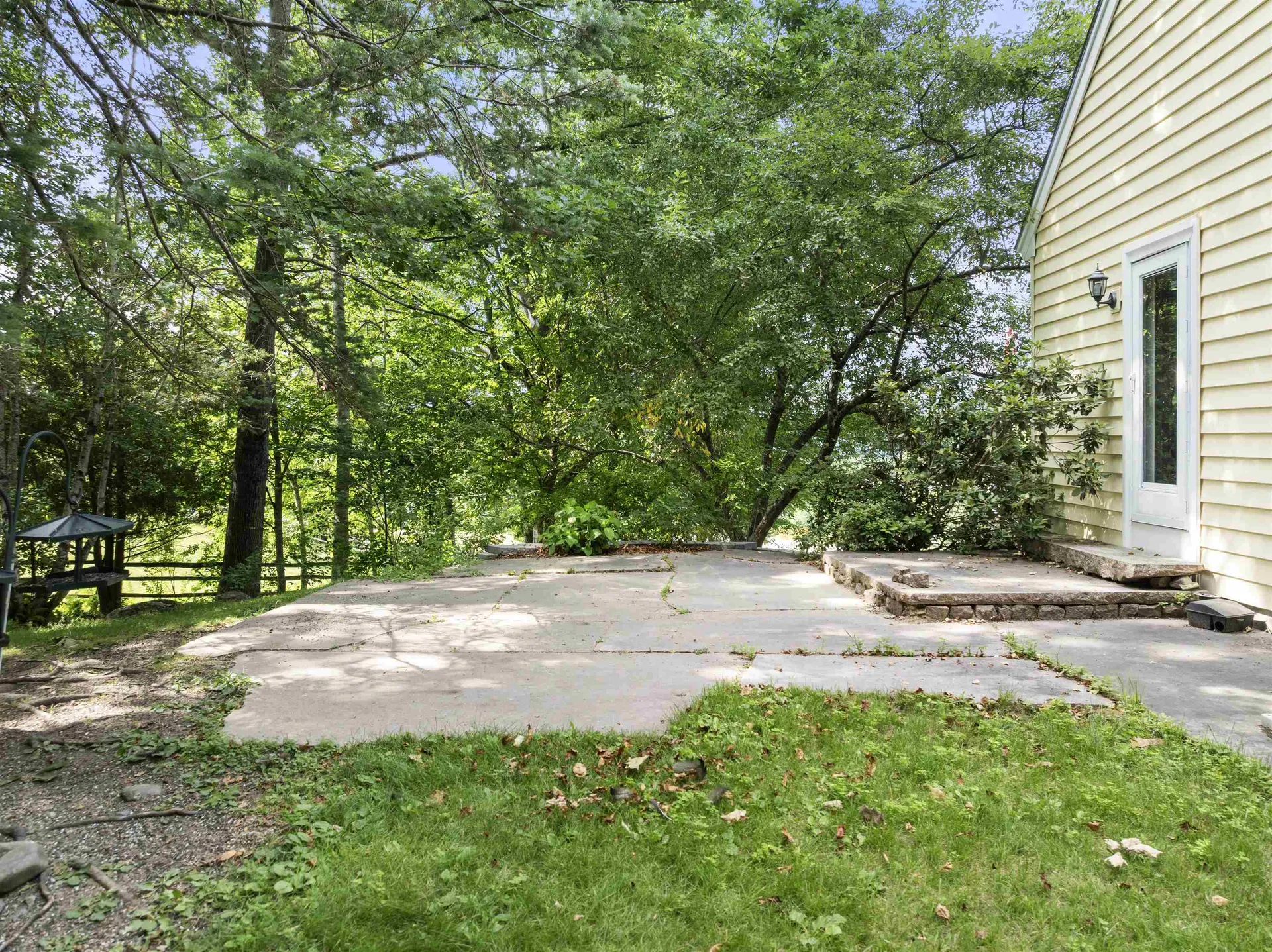28 Mccoy Court Campton NH 03223