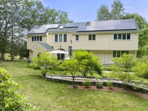 28 Mccoy Court Campton NH 03223