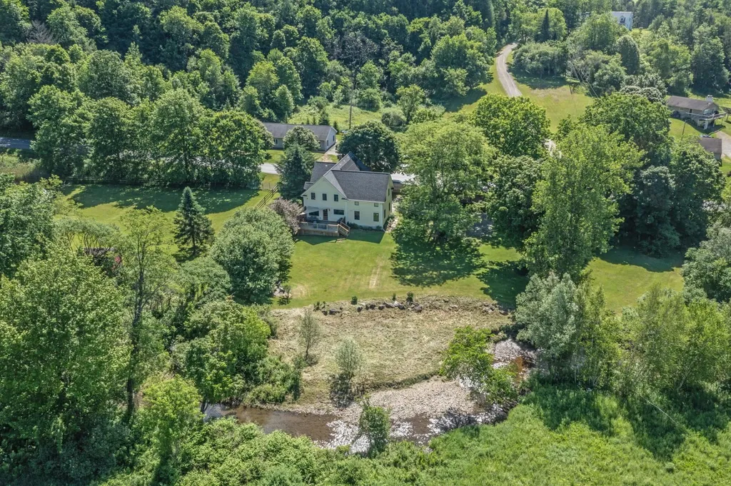 1211 Guptil Road Waterbury VT 05677