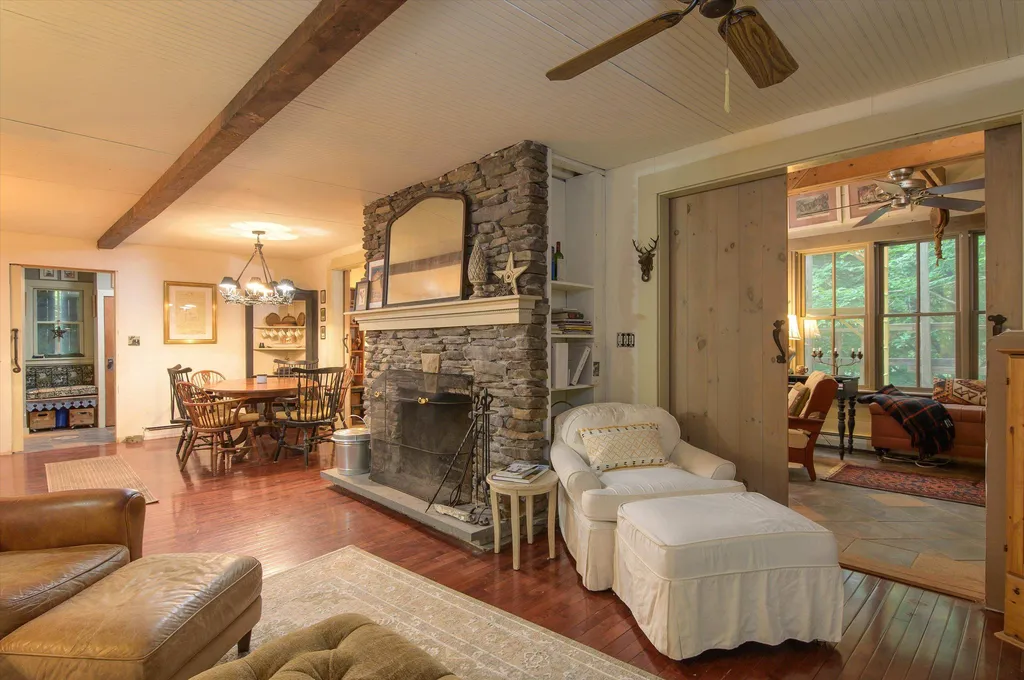 252 Tudor Road Sandgate VT 05250