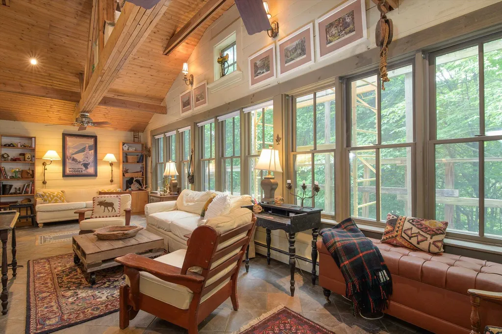 252 Tudor Road Sandgate VT 05250