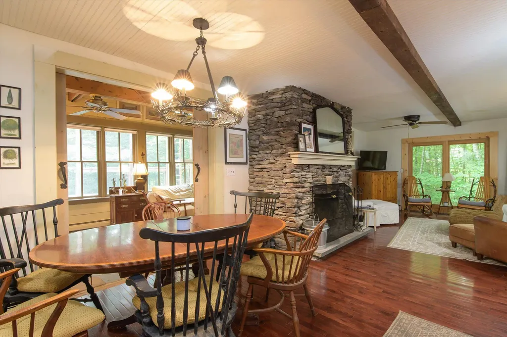 252 Tudor Road Sandgate VT 05250