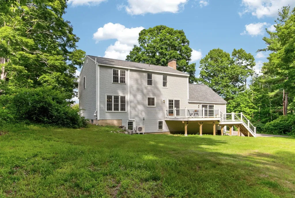 99 Stage Road Hampstead NH 03841