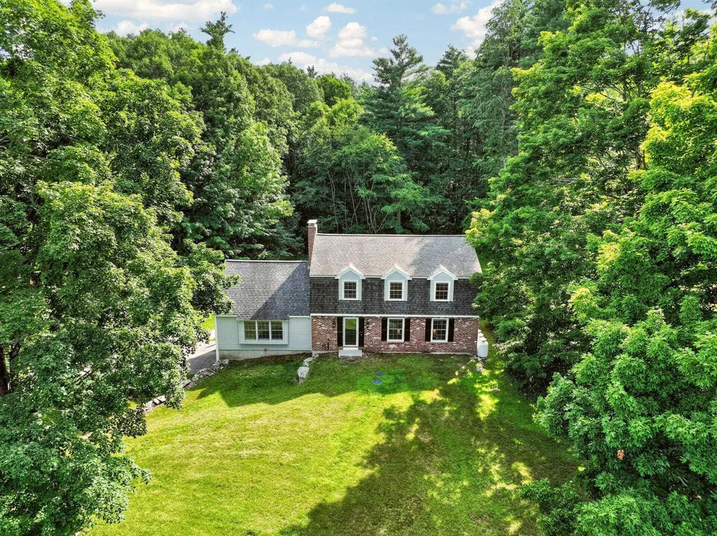 99 Stage Road Hampstead NH 03841