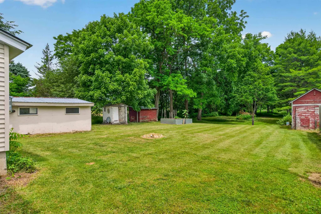 2 Willow Street Proctor VT 05765