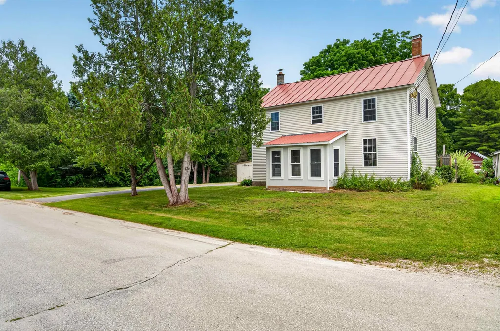 2 Willow Street Proctor VT 05765
