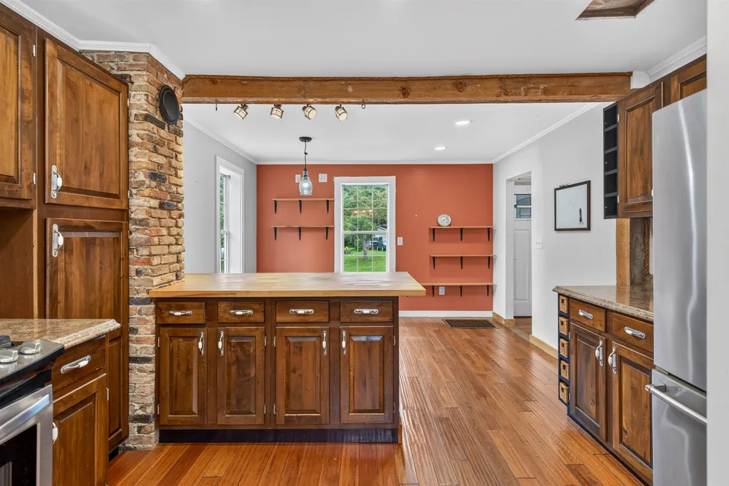 2 Willow Street Proctor VT 05765