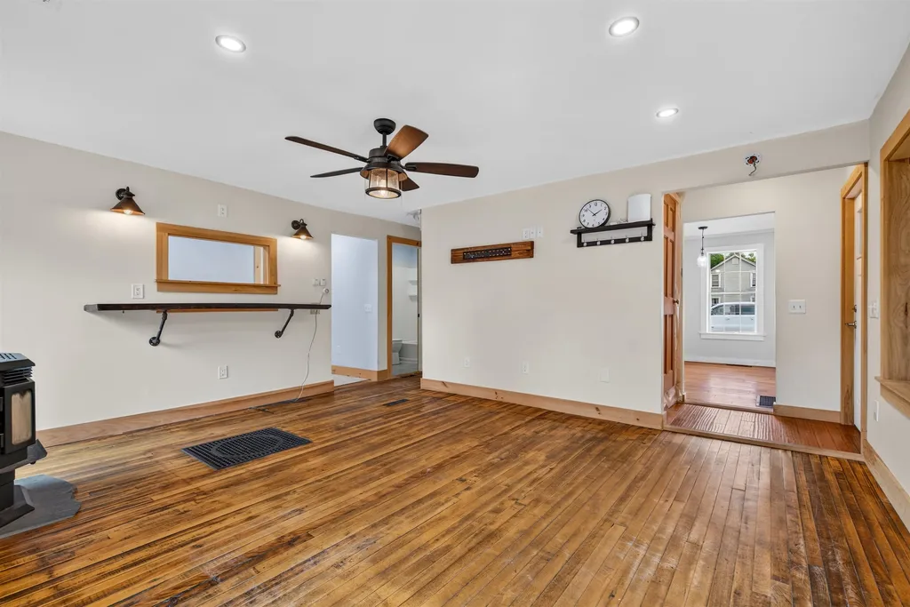 2 Willow Street Proctor VT 05765