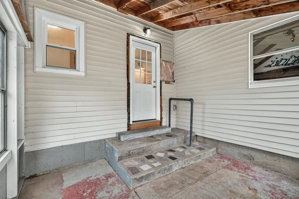 2 Willow Street Proctor VT 05765
