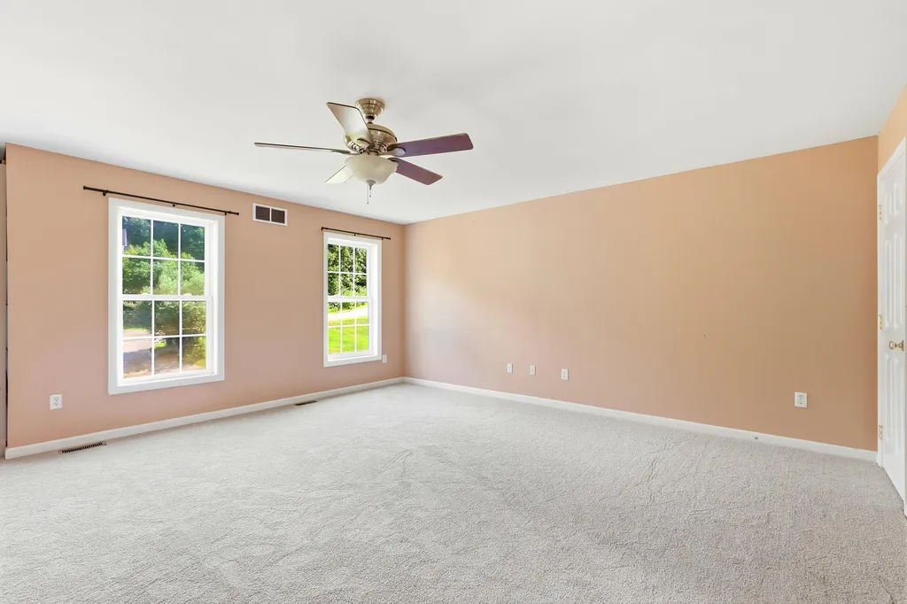 117 Holly Hill Farm Road Weare NH 03281
