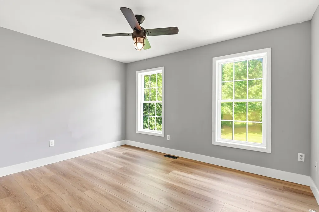 117 Holly Hill Farm Road Weare NH 03281