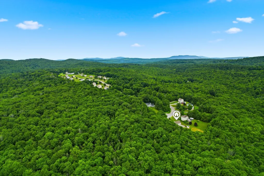 117 Holly Hill Farm Road Weare NH 03281