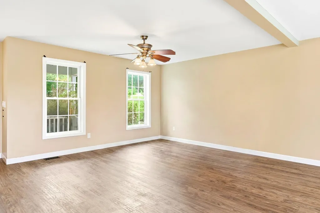 117 Holly Hill Farm Road Weare NH 03281