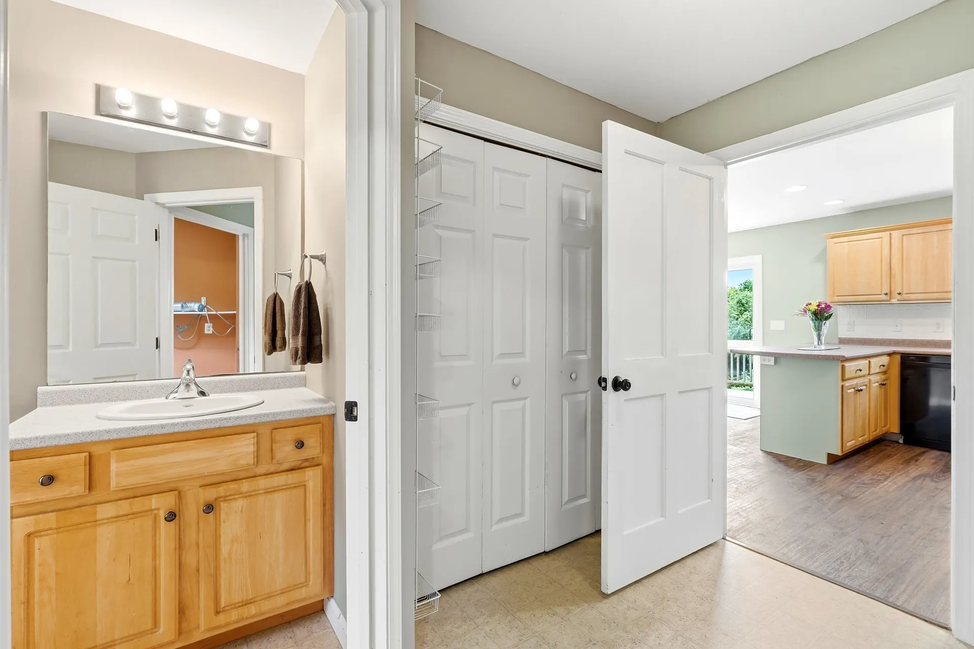 117 Holly Hill Farm Road Weare NH 03281